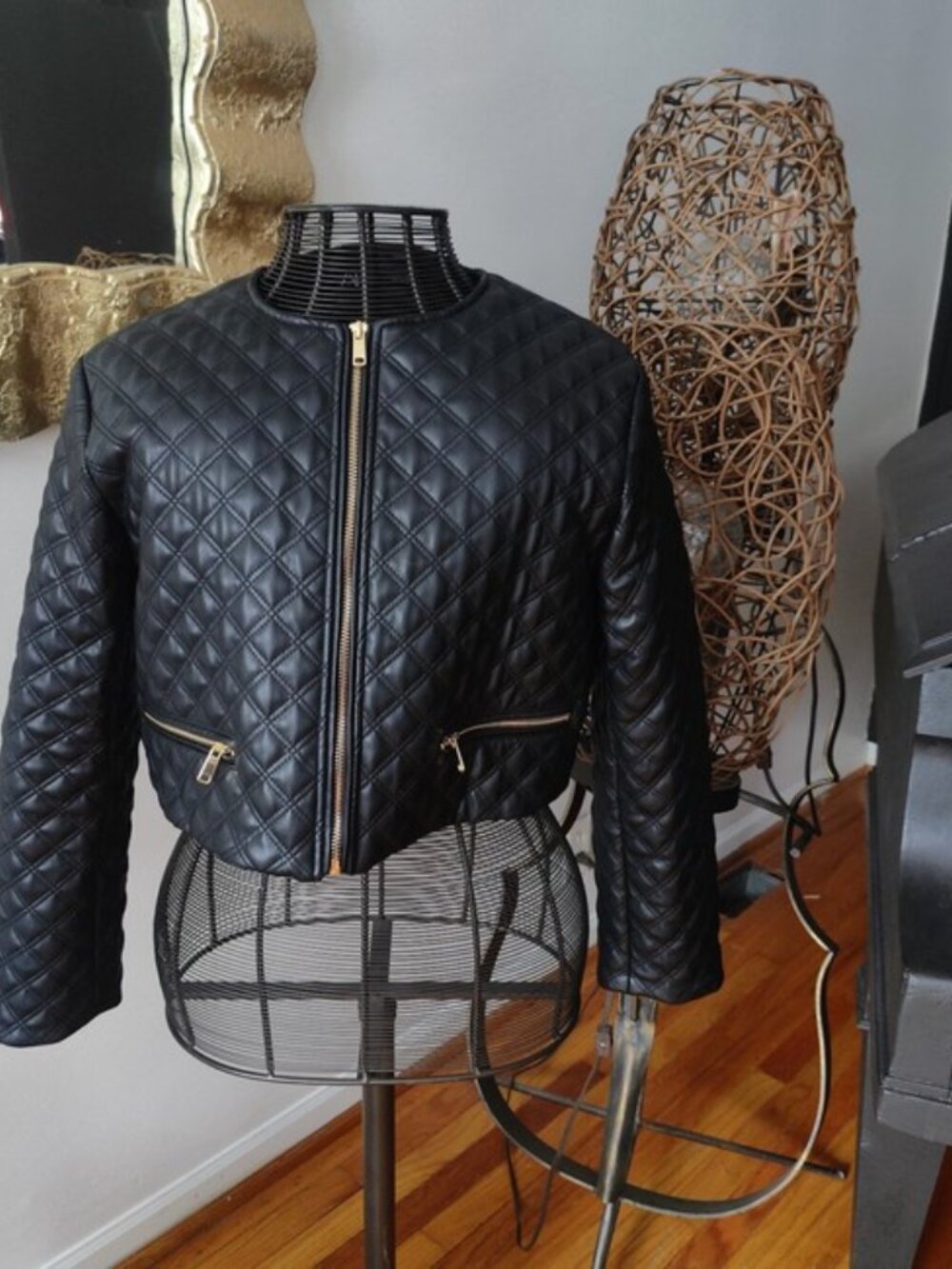 Zara Black Faux Leather crop Quilted Jacket Size Large - Picture 5 of 9